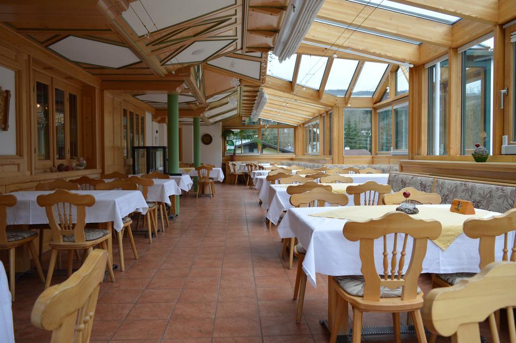 Gasthof Schonblick Hotel Russbach am Pass Gschütt Kültér fotó