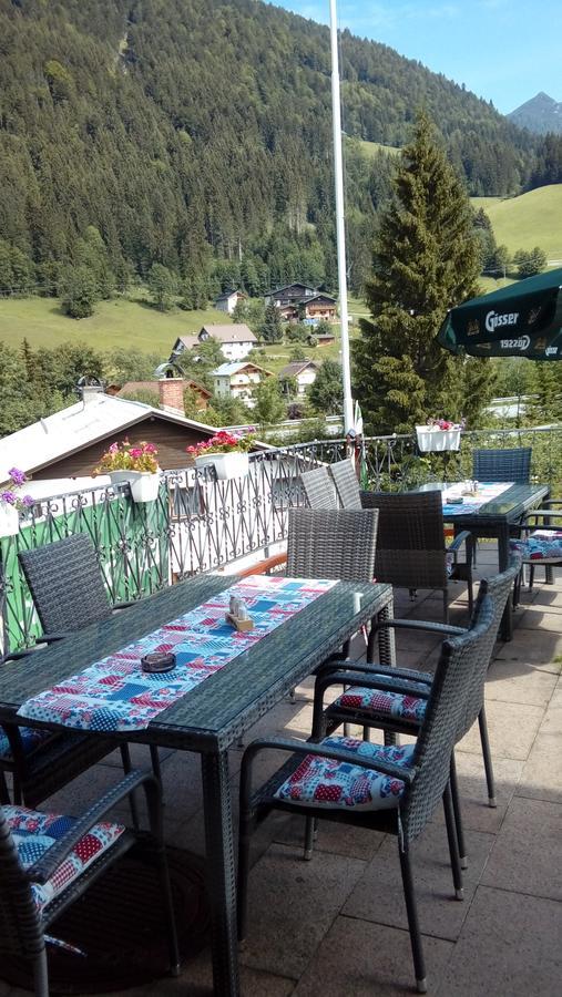 Gasthof Schonblick Hotel Russbach am Pass Gschütt Kültér fotó